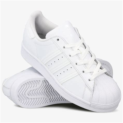 adidas weiß flache sohle|Weiße adidas Originals Schuhe für Damen online kaufen.